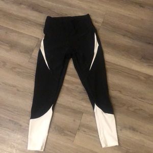 High waisted leggings